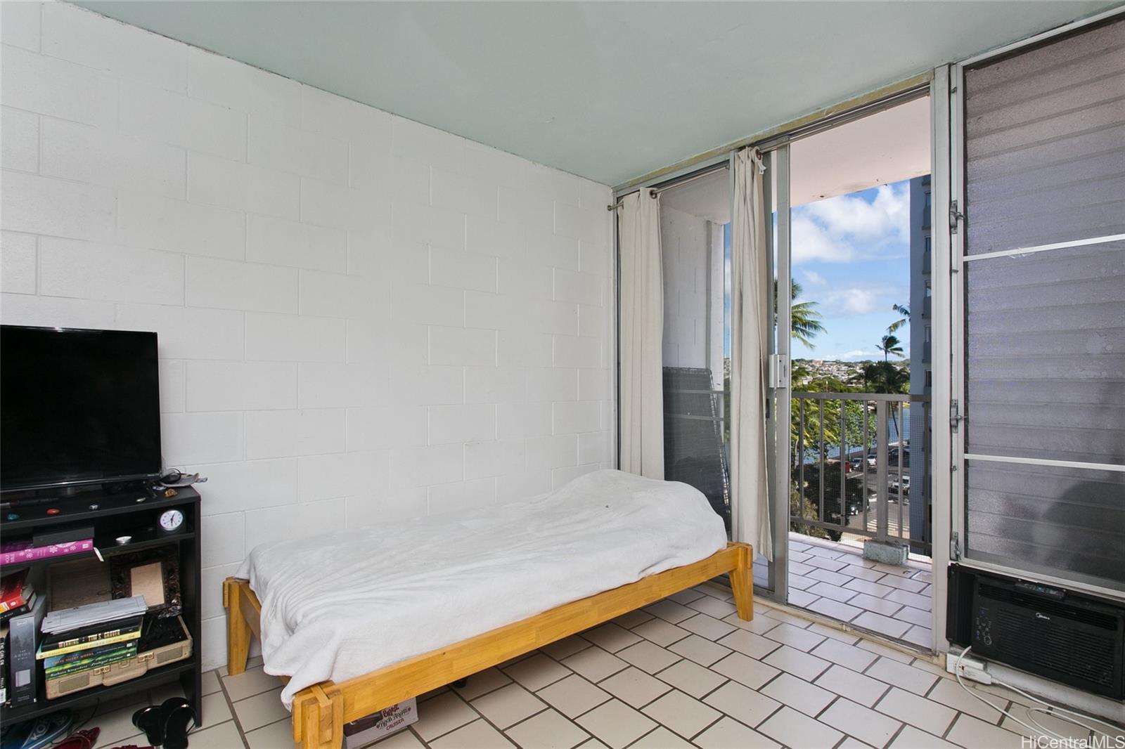 Pacific International condo # 503, Honolulu, Hawaii - photo 2 of 10