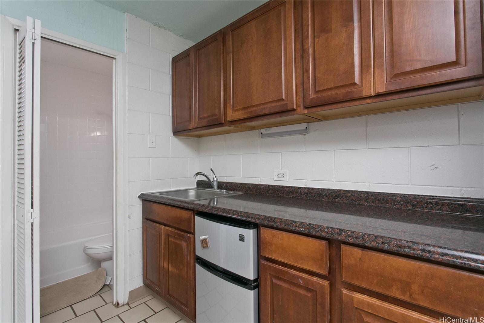 Pacific International condo # 503, Honolulu, Hawaii - photo 5 of 10