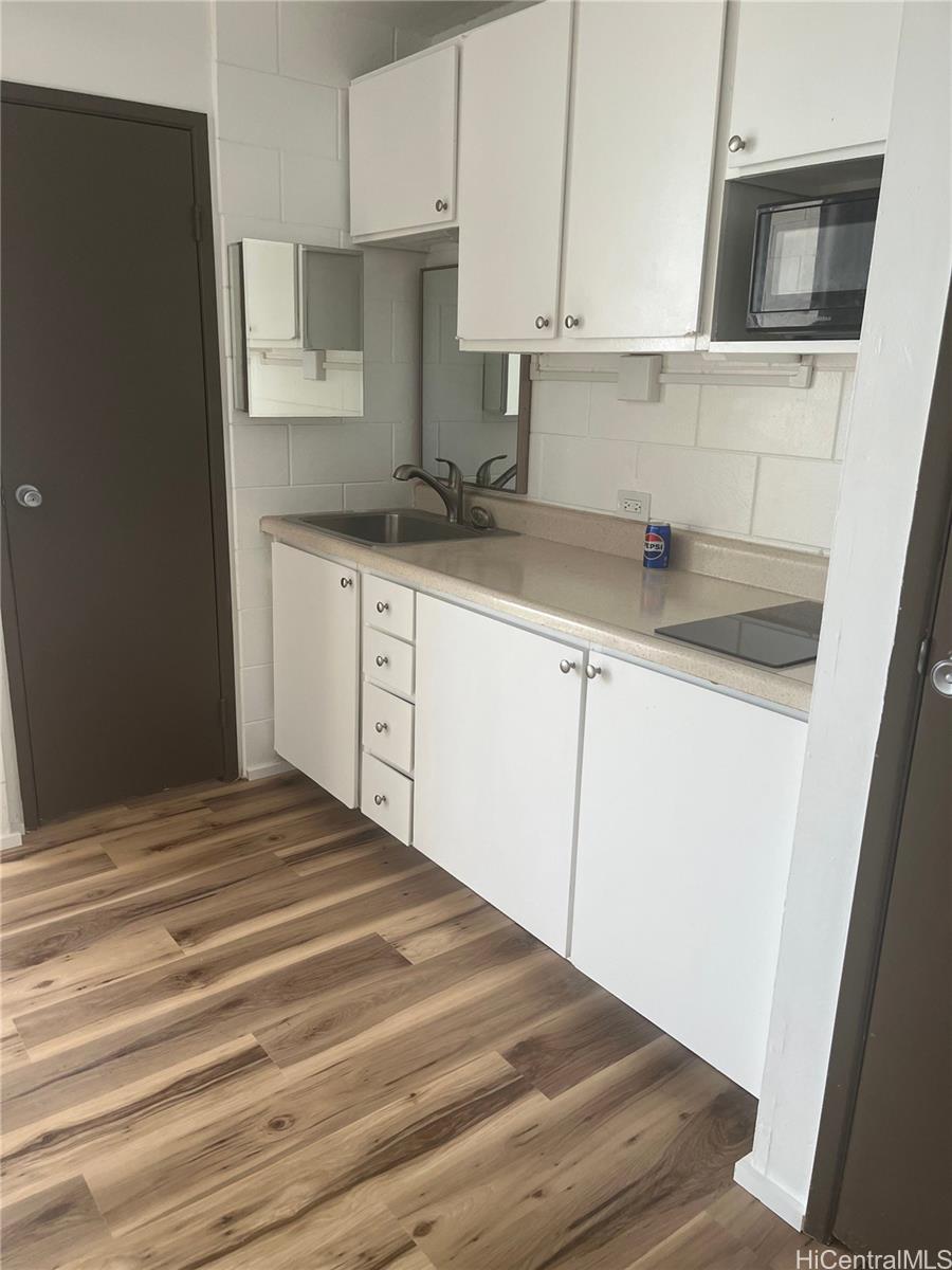 2509 Ala Wai Blvd Honolulu - Rental - photo 4 of 9