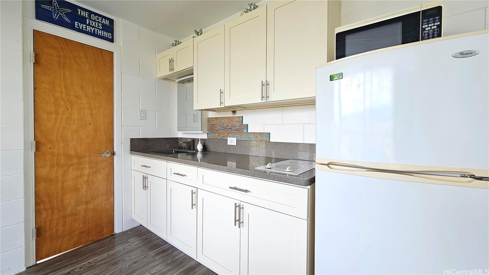 Pacific International condo # 901, Honolulu, Hawaii - photo 14 of 20