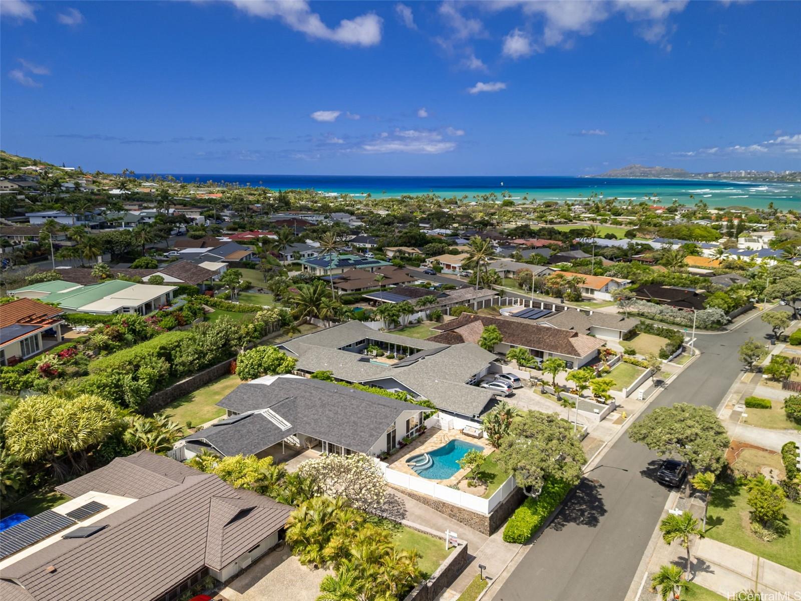 251  Kalalau Street Triangle, Hawaii Kai home - photo 22 of 25