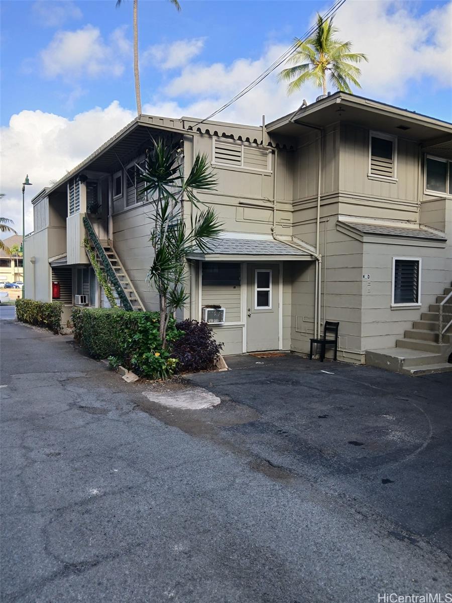 2517 Ala Wai Blvd Honolulu - Multi-family - photo 2 of 24