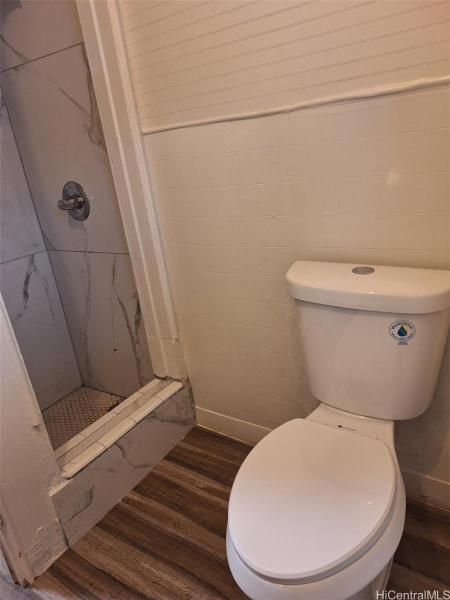 2517 Ala Wai Blvd Honolulu - Multi-family - photo 17 of 24