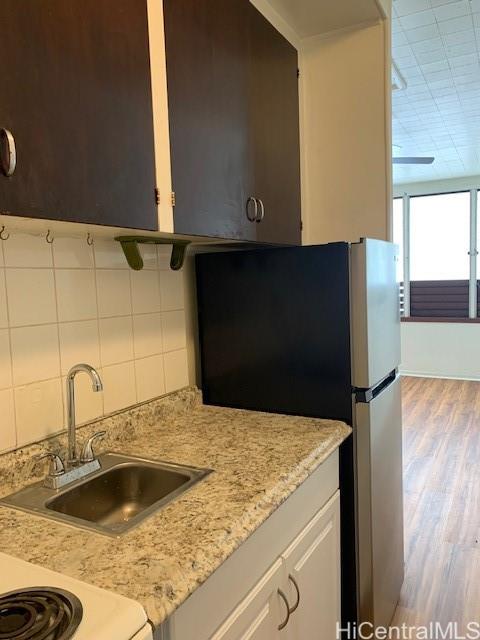 2517 Ala Wai Blvd Honolulu - Multi-family - photo 10 of 24