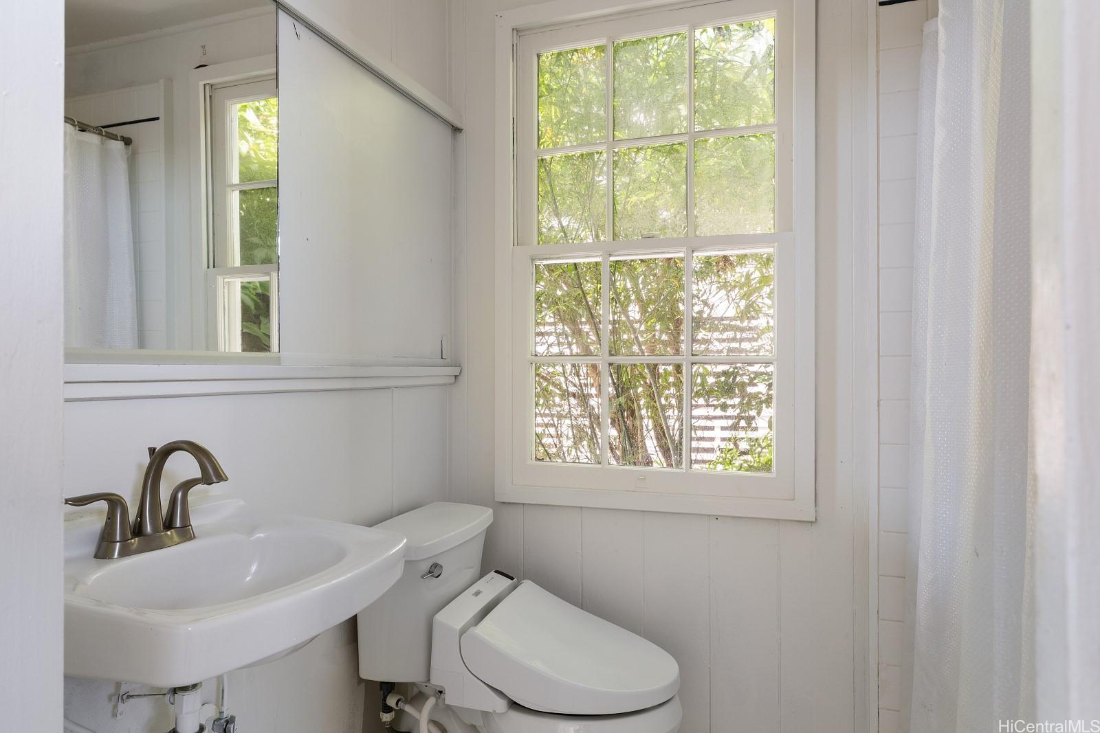 2519  Lai Road Palolo, Diamond Head home - photo 8 of 25