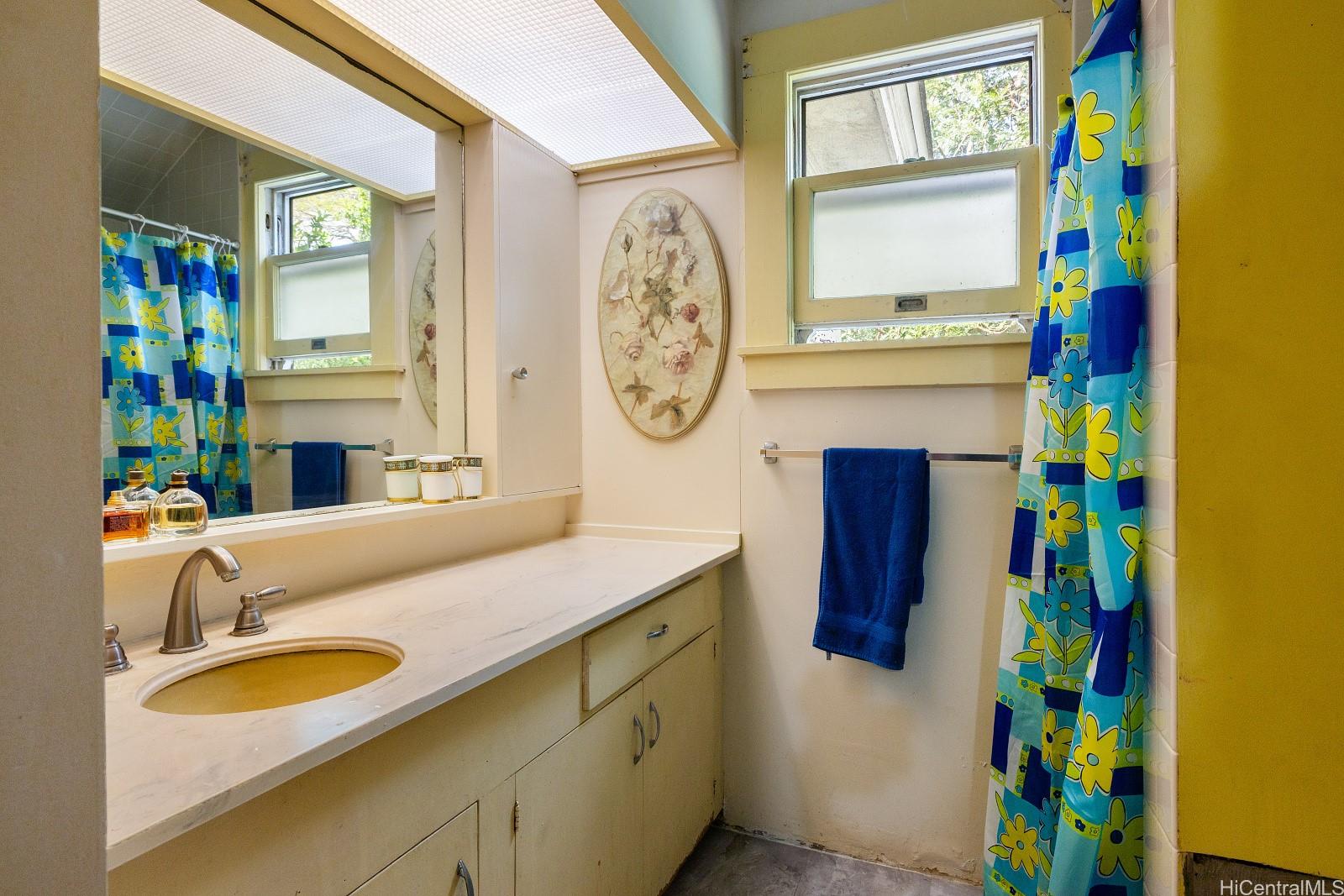 2519  Malama Place Manoa Area, Honolulu home - photo 8 of 24