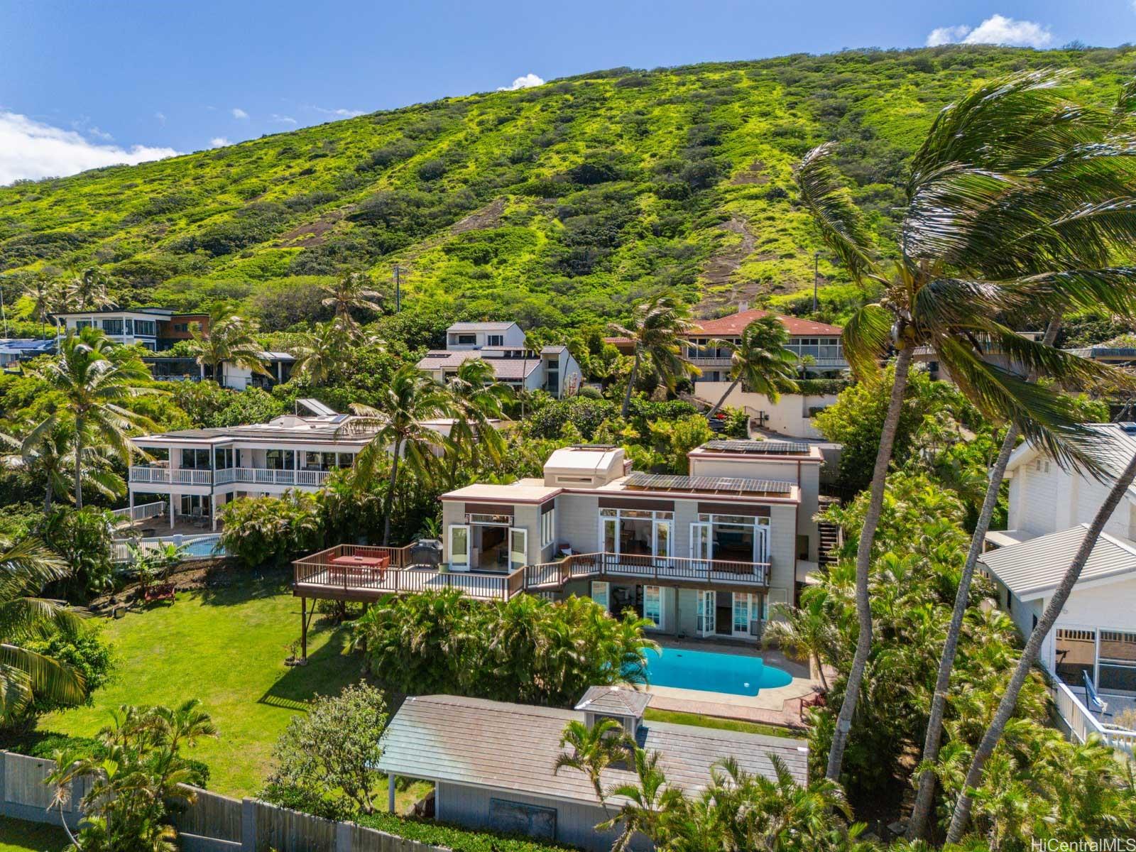 252  Lumahai Place Koko Kai, Hawaii Kai home - photo 2 of 25