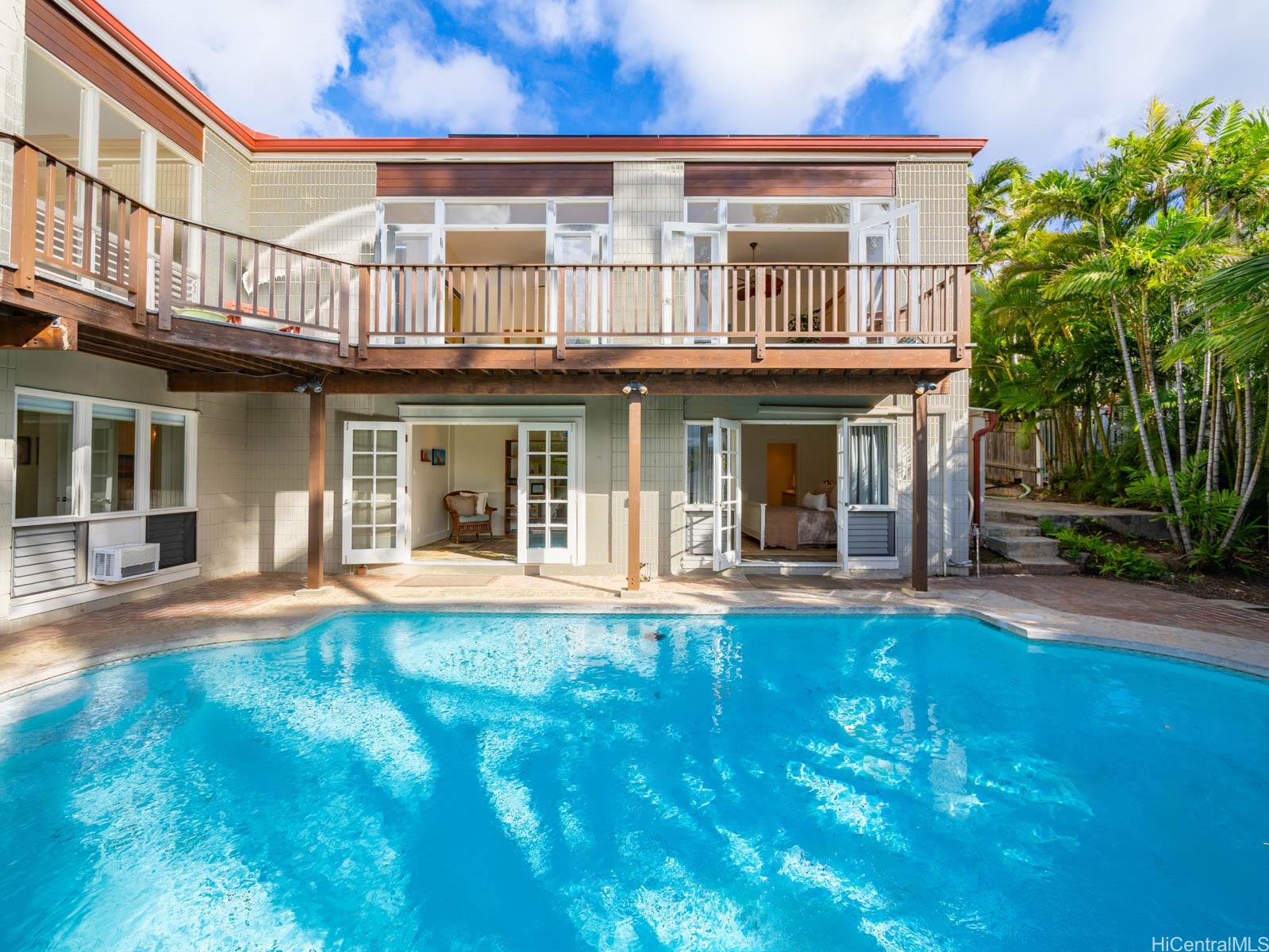 252  Lumahai Place Koko Kai, Hawaii Kai home - photo 3 of 25