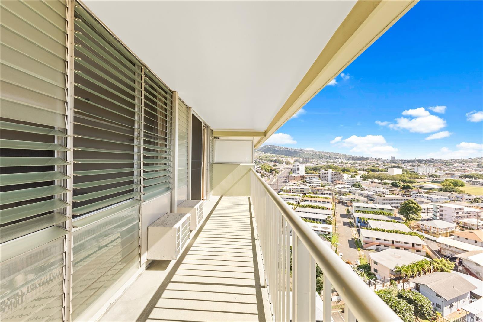 Iolani Regent condo # 1605, Honolulu, Hawaii - photo 8 of 13