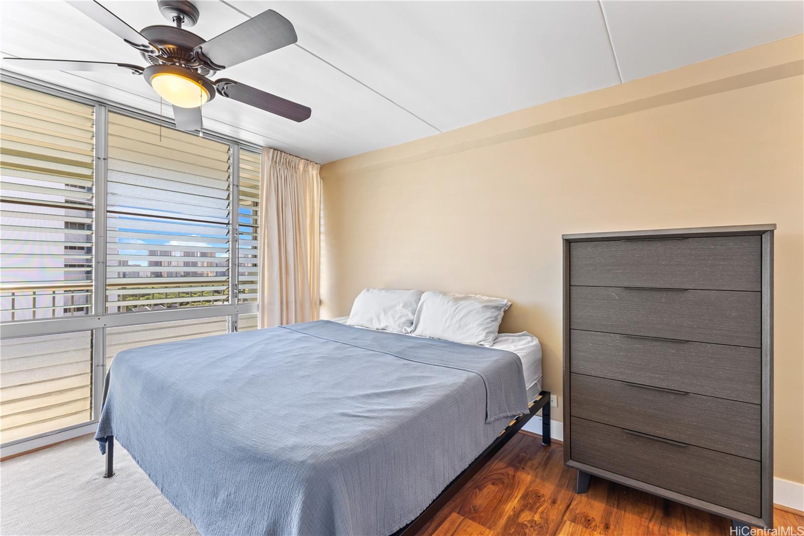 Iolani Regent condo # 1605, Honolulu, Hawaii - photo 10 of 17