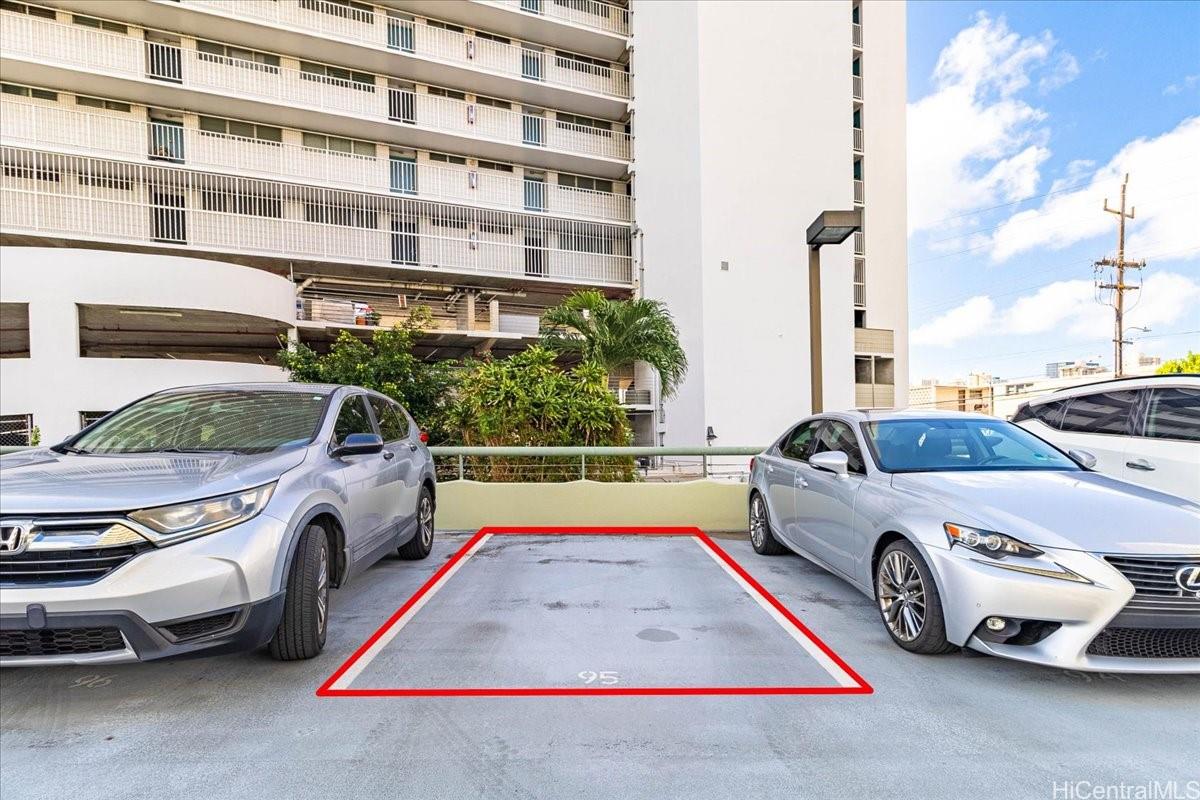 Iolani Regent condo # 304, Honolulu, Hawaii - photo 20 of 23