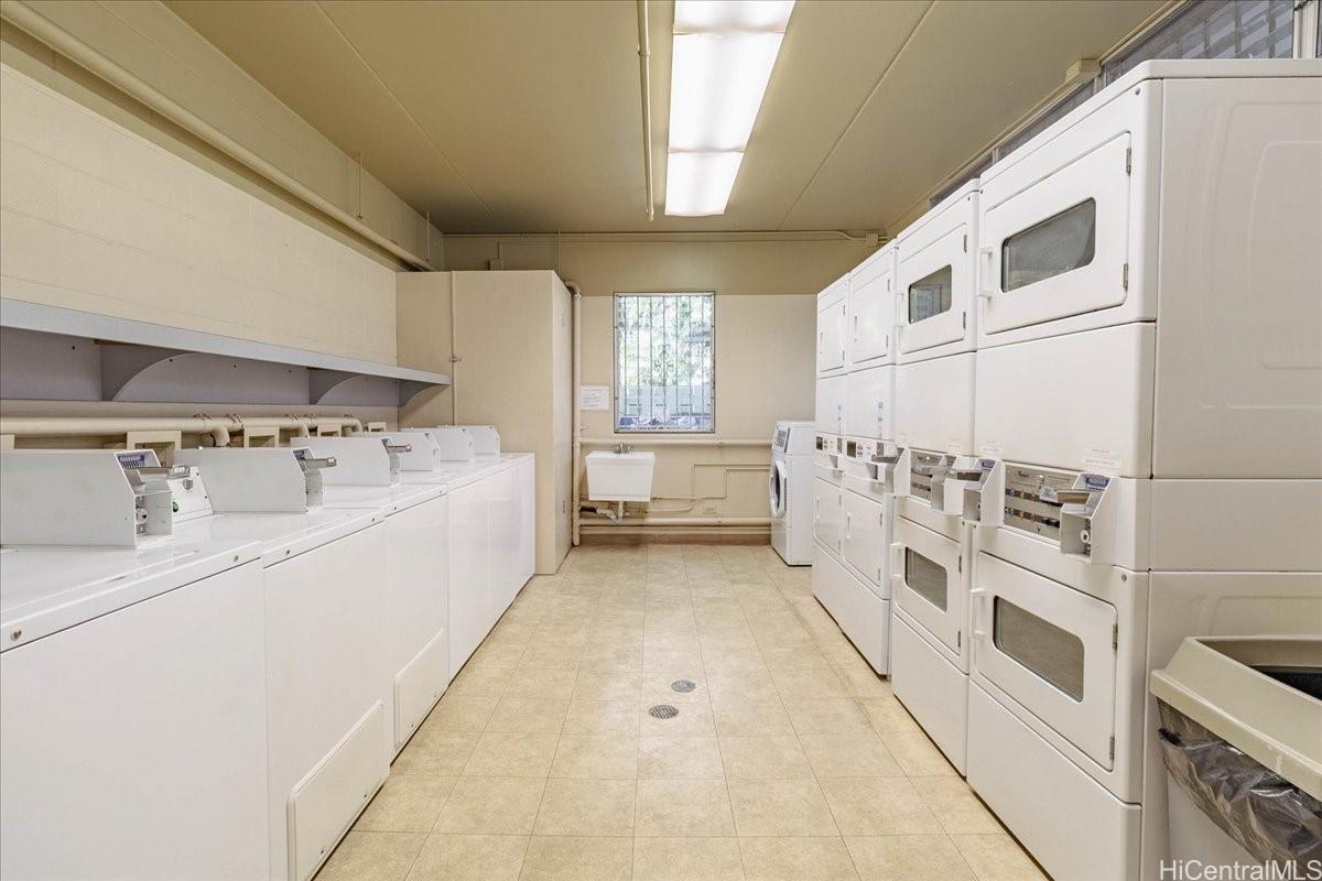 Iolani Regent condo # 304, Honolulu, Hawaii - photo 22 of 23
