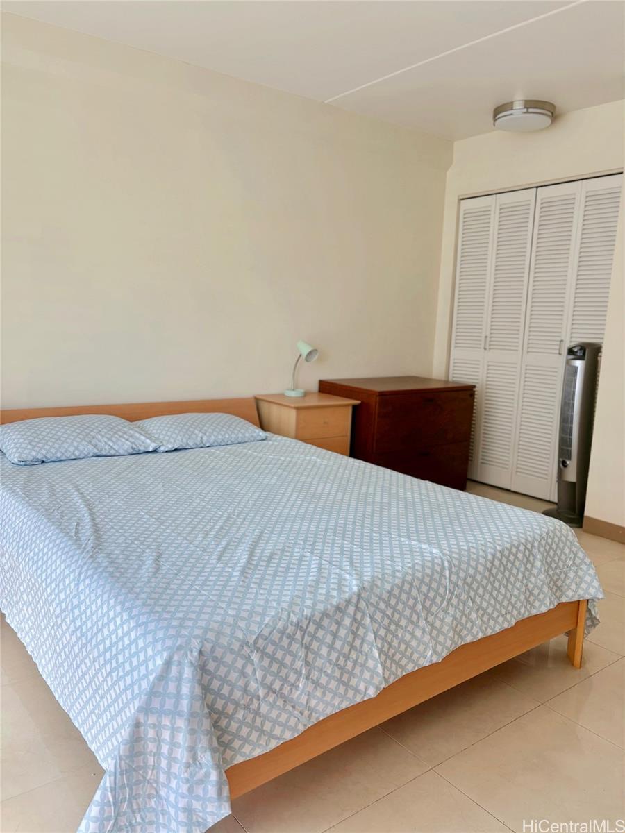 Iolani Regent condo # 505, Honolulu, Hawaii - photo 6 of 10