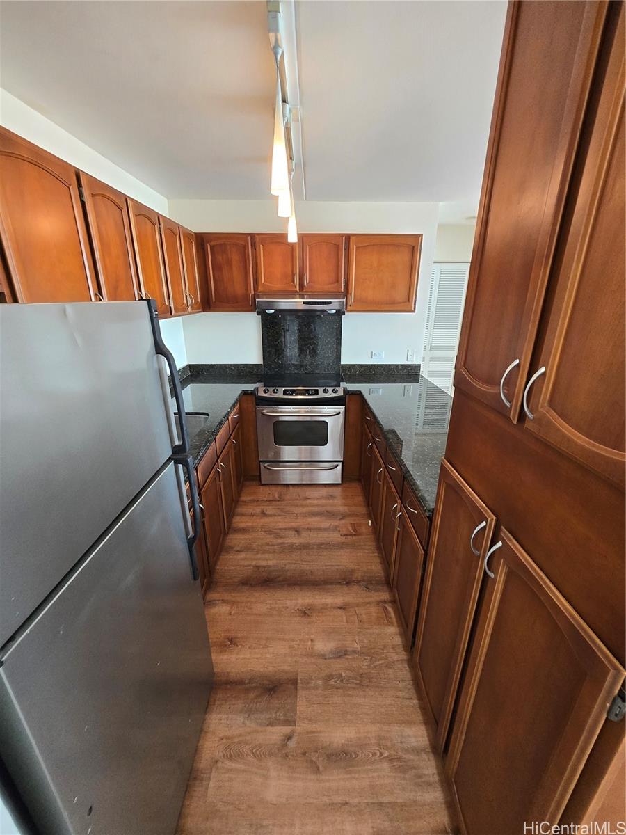 2522 Date St Honolulu - Rental - photo 6 of 18