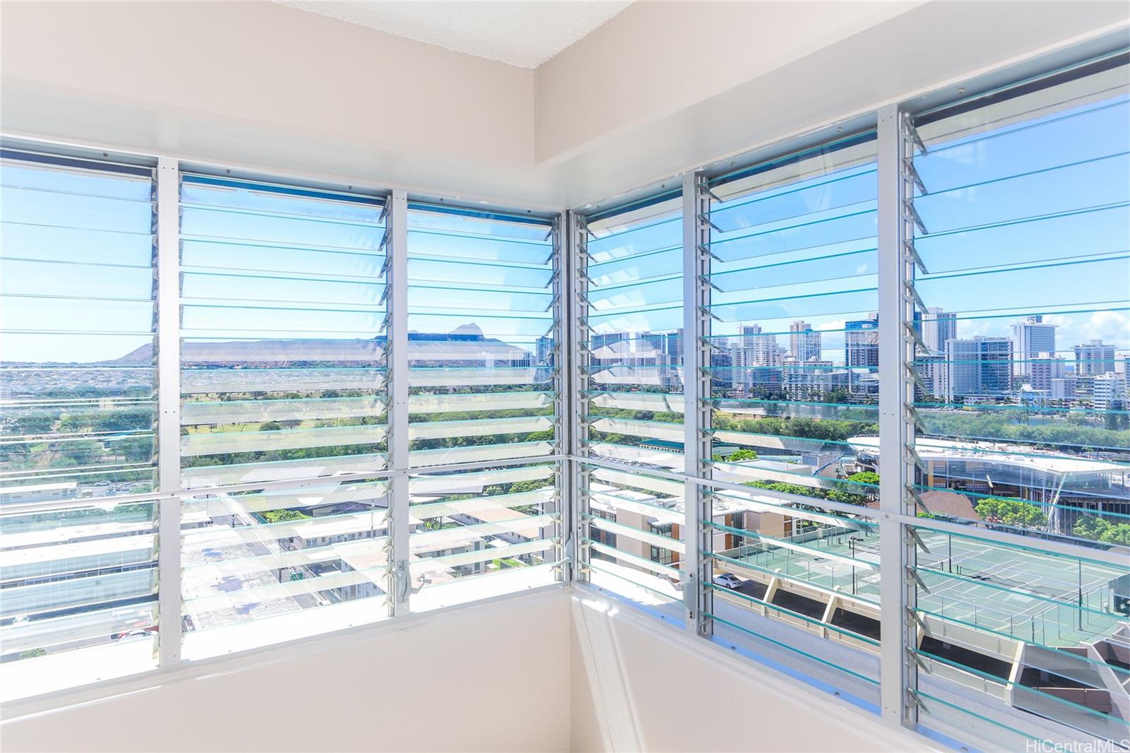 Regency Tower condo # 1501, Honolulu, Hawaii - photo 15 of 25