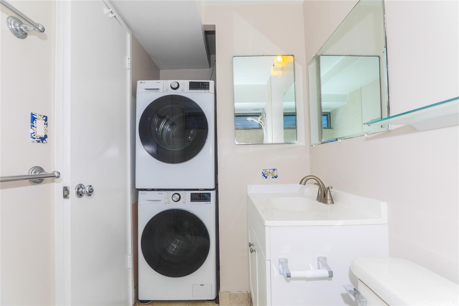 Regency Tower condo # 1501, Honolulu, Hawaii - photo 16 of 25