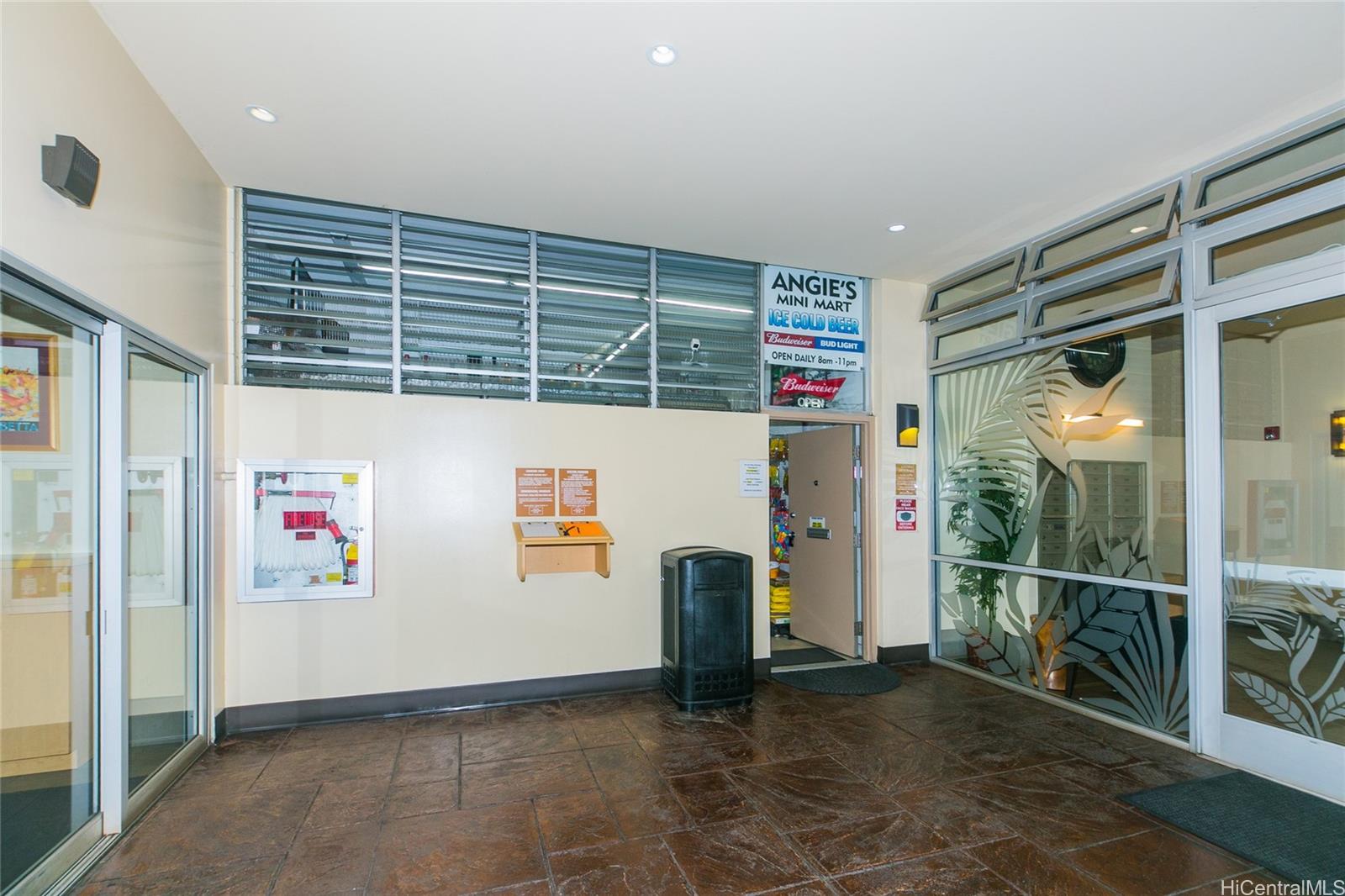 Regency Tower condo # 1501, Honolulu, Hawaii - photo 21 of 25