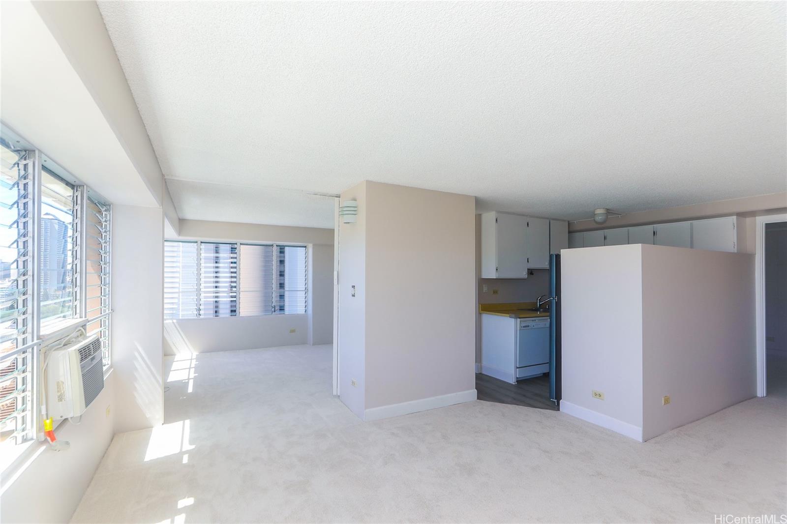 Regency Tower condo # 1501, Honolulu, Hawaii - photo 6 of 25