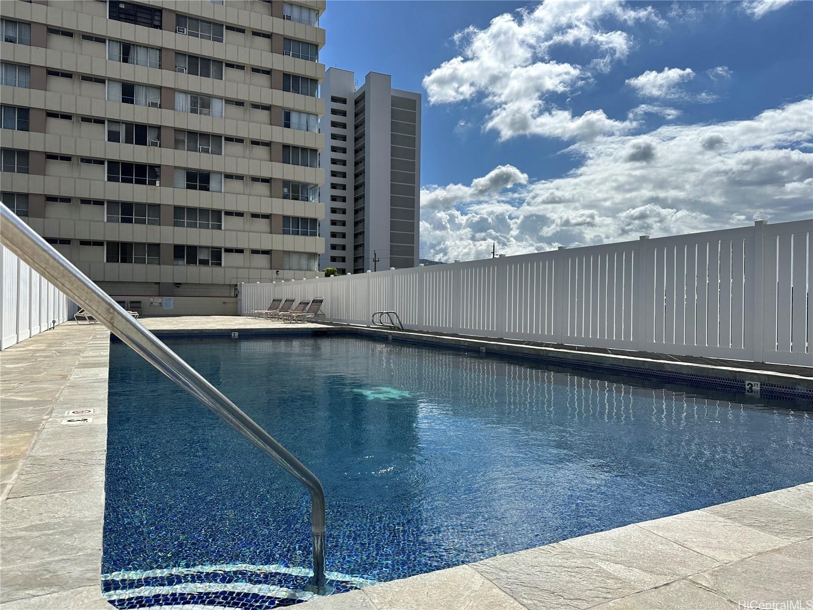 Regency Tower condo # 2104, Honolulu, Hawaii - photo 7 of 11