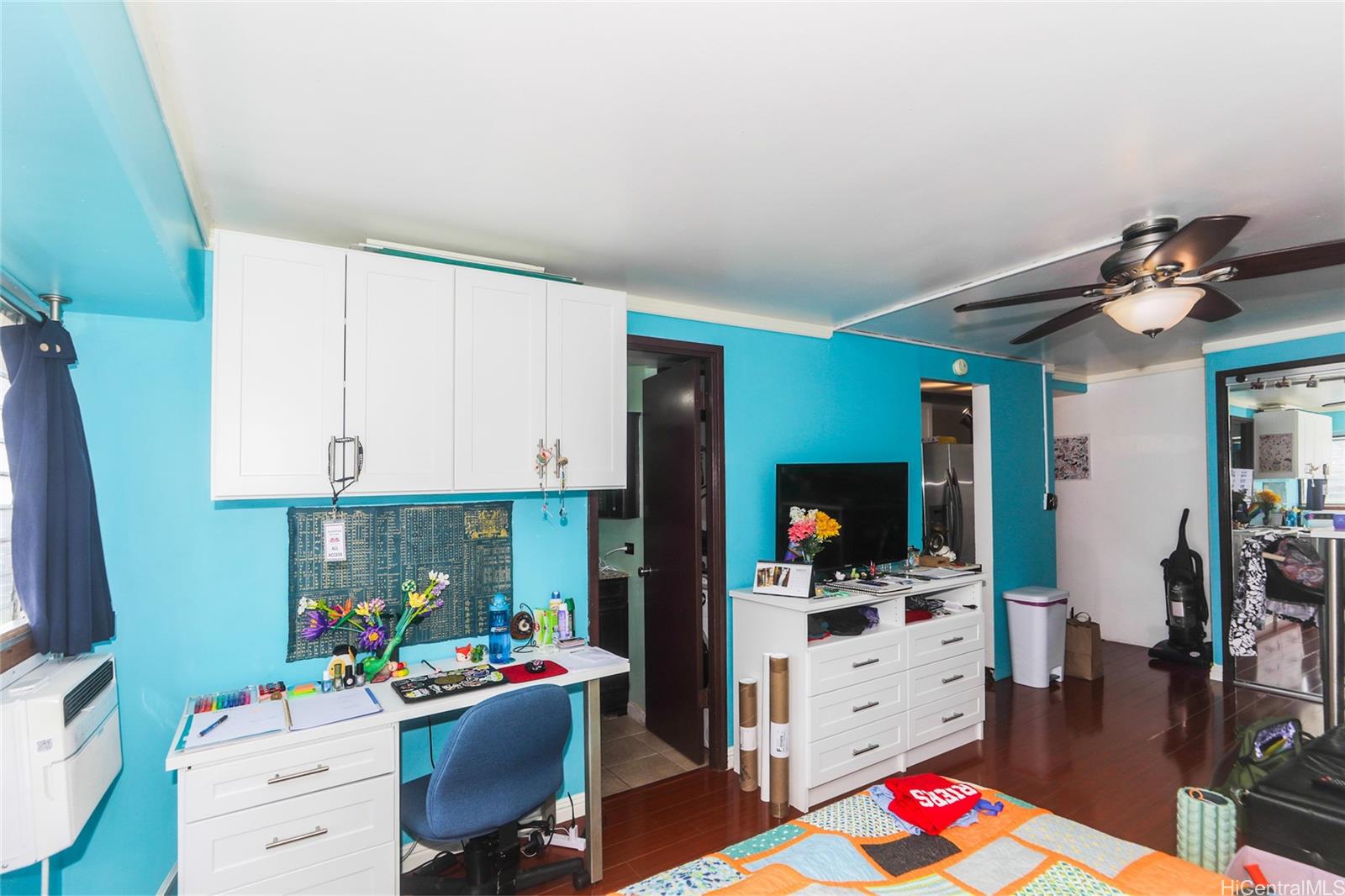 Regency Tower condo # 2303, Honolulu, Hawaii - photo 5 of 25