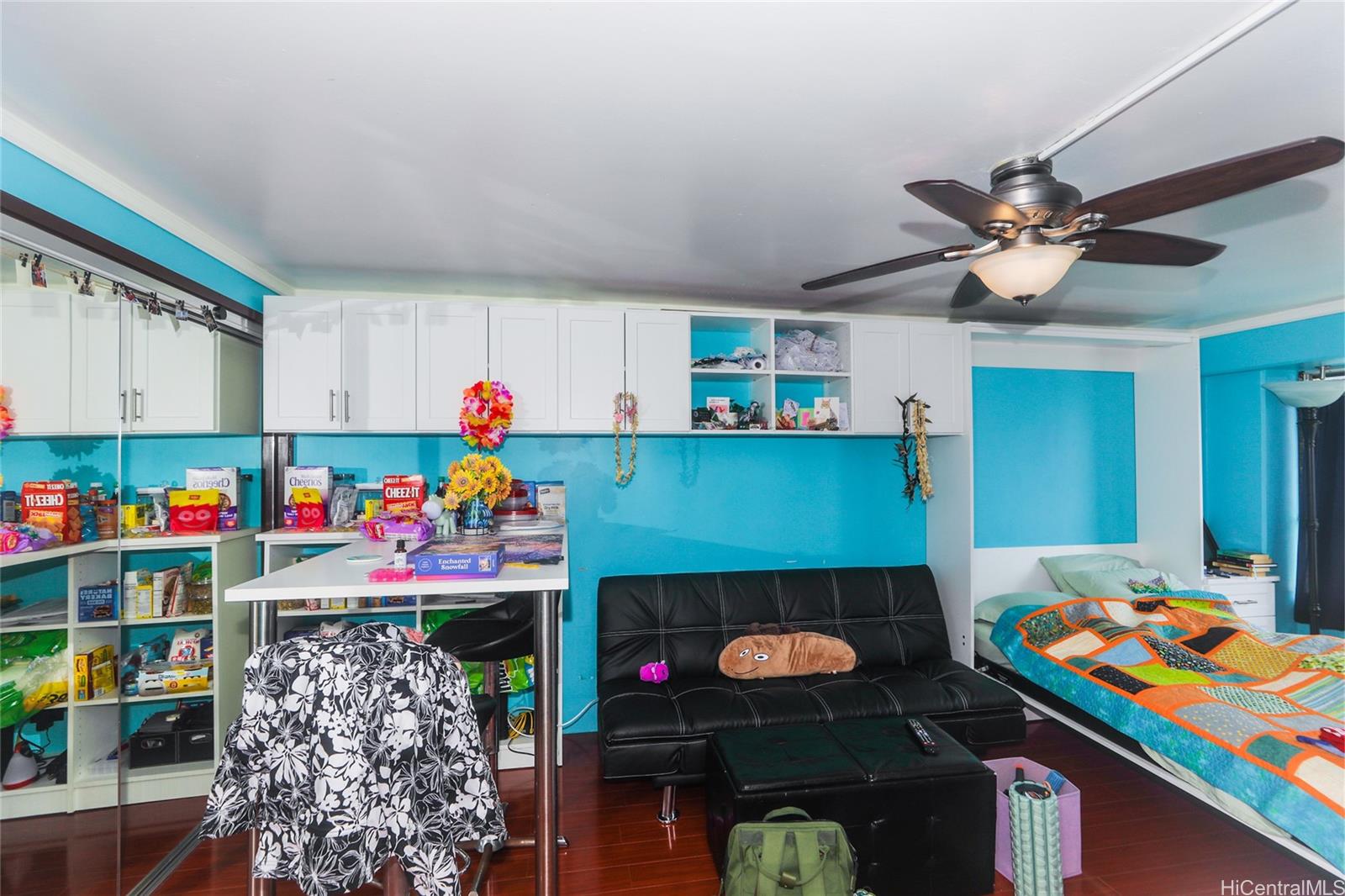 Regency Tower condo # 2303, Honolulu, Hawaii - photo 4 of 25