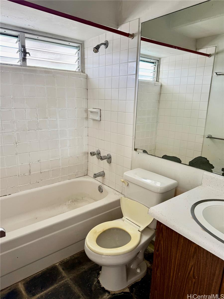 Regency Tower condo # 2503, Honolulu, Hawaii - photo 6 of 12