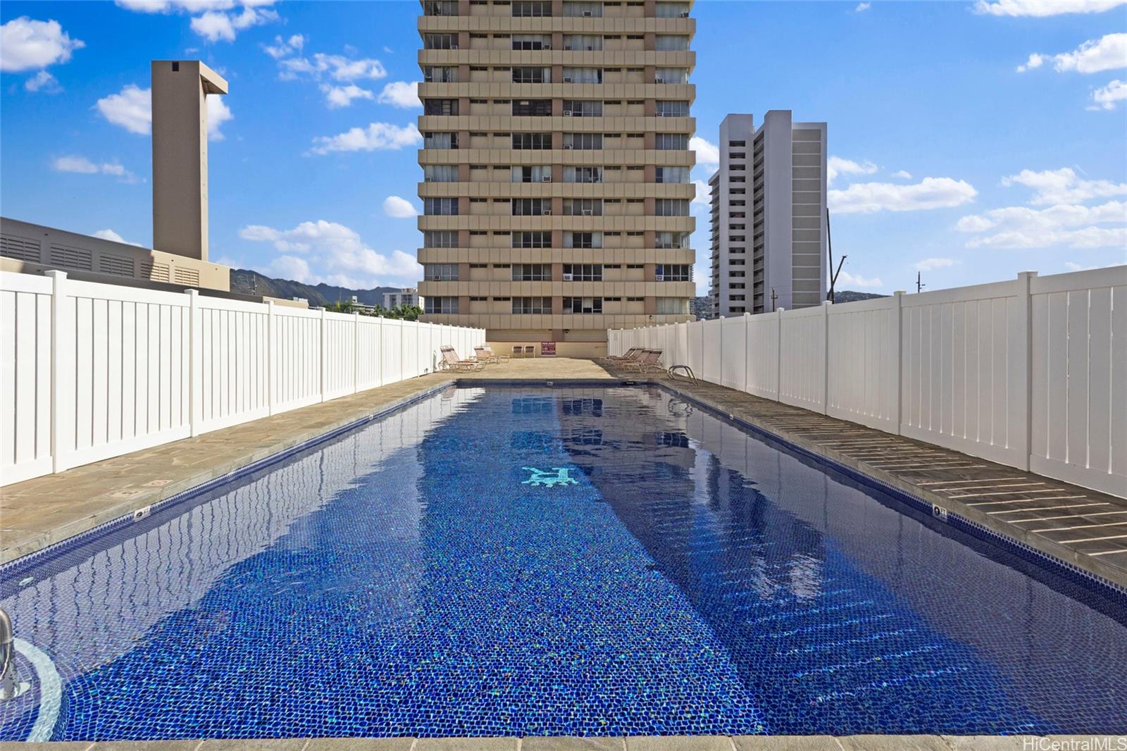 Regency Tower condo # 3203, Honolulu, Hawaii - photo 15 of 24