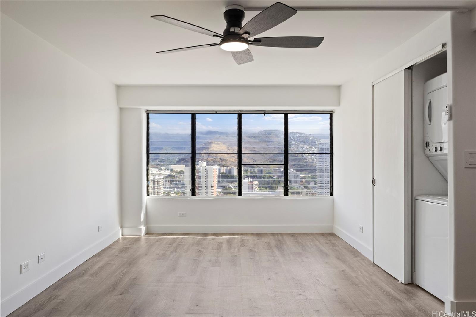 Regency Tower condo # 3203, Honolulu, Hawaii - photo 7 of 24