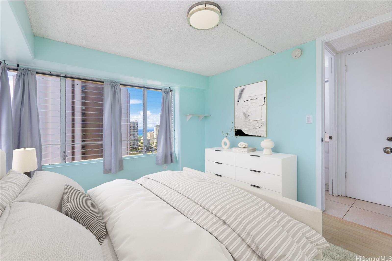 Regency Tower condo # 3401, Honolulu, Hawaii - photo 11 of 24