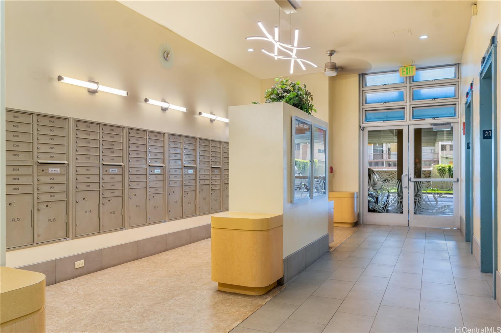 Regency Tower condo # 3401, Honolulu, Hawaii - photo 18 of 24