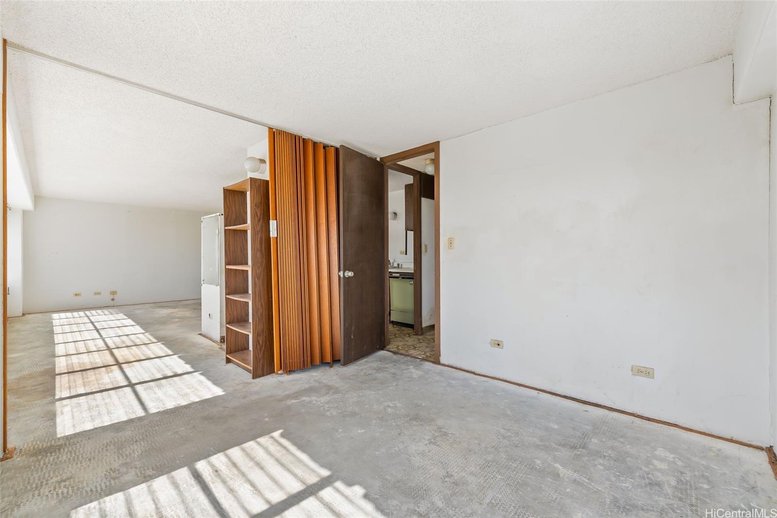 Regency Tower condo # 3402, Honolulu, Hawaii - photo 12 of 25