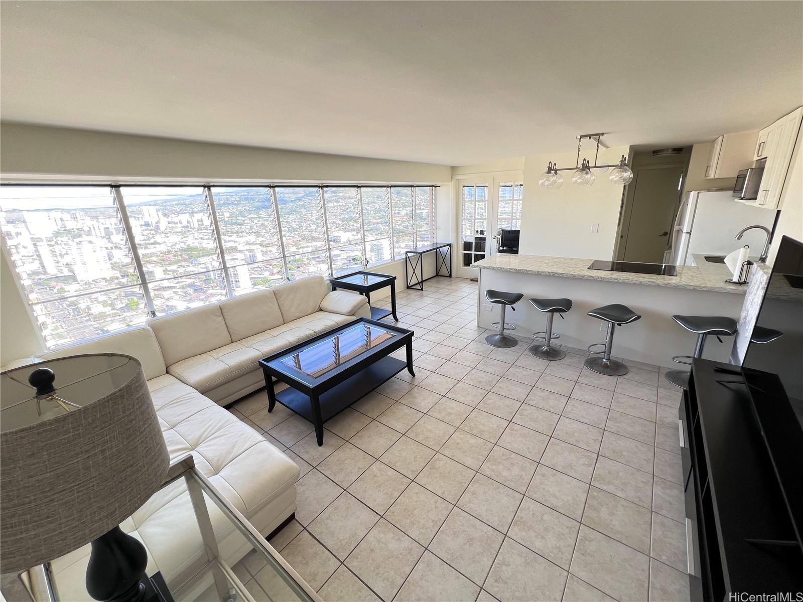 Regency Tower condo # 3905, Honolulu, Hawaii - photo 3 of 16