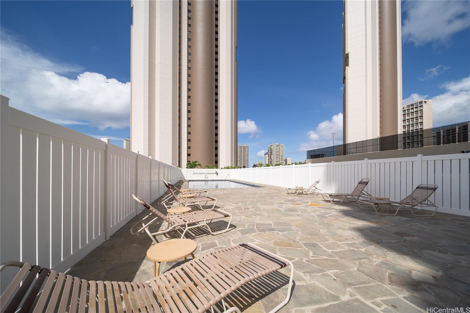 Regency Tower condo # 405, Honolulu, Hawaii - photo 14 of 21