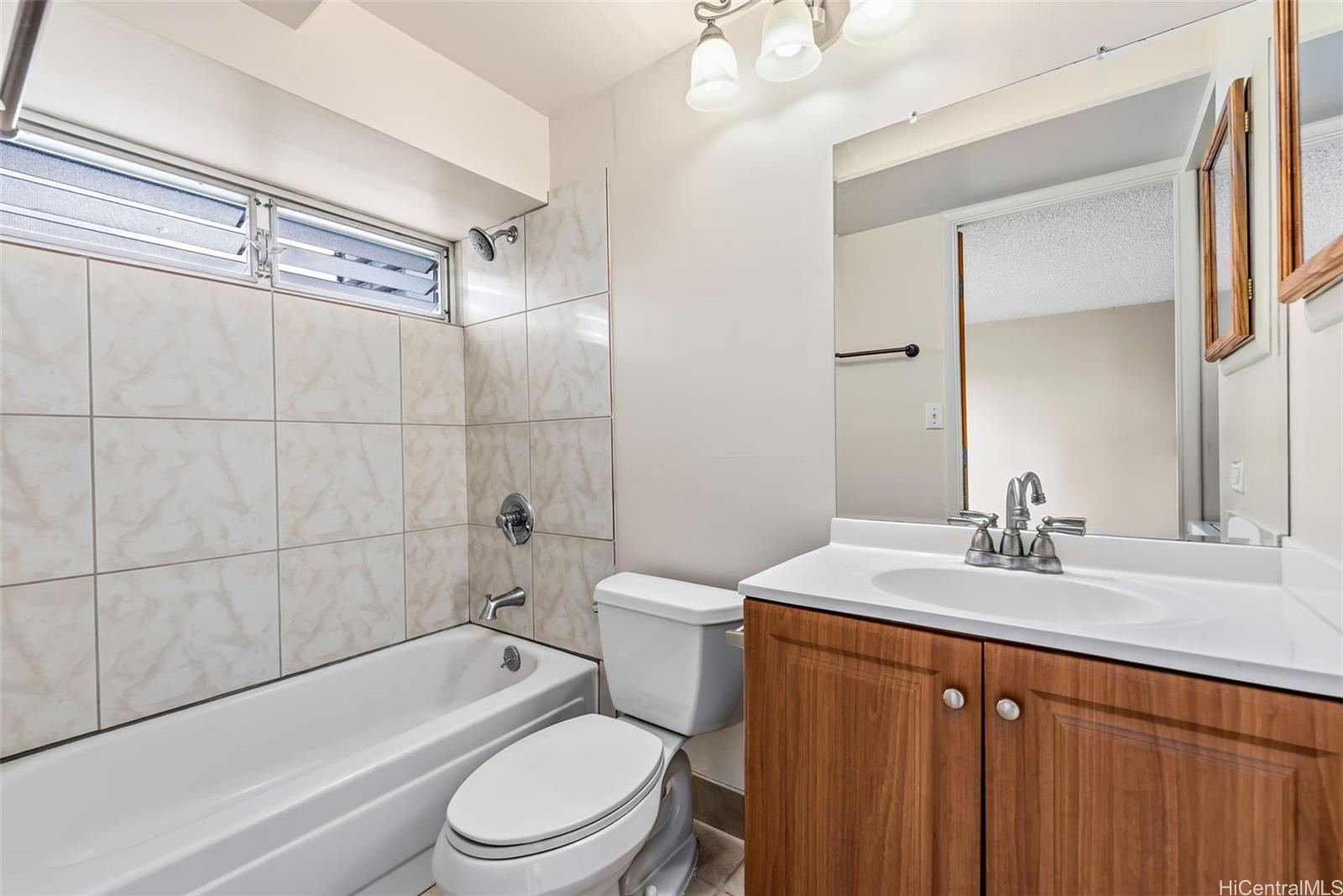 Regency Tower condo # 603, Honolulu, Hawaii - photo 10 of 24