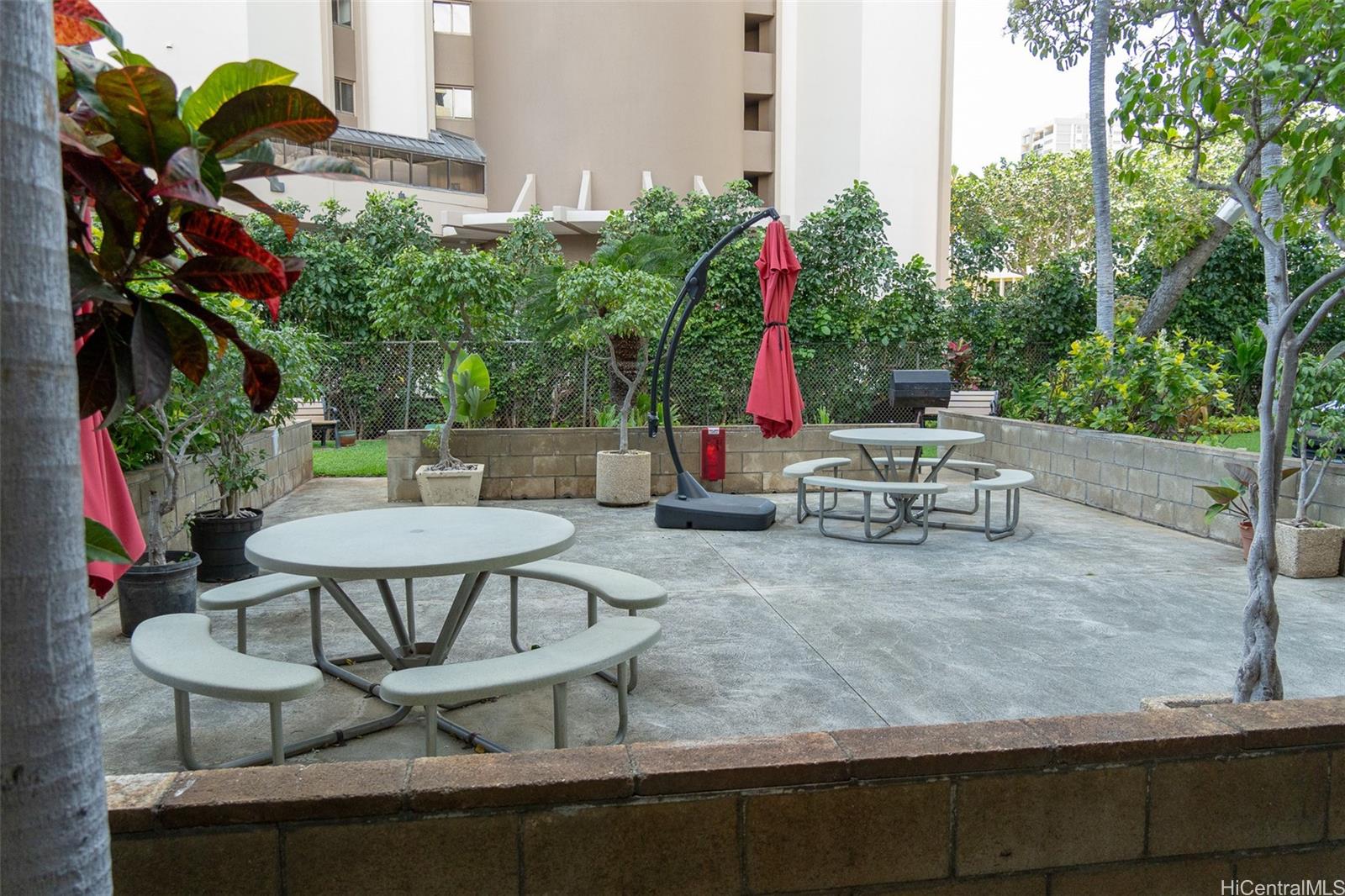 Regency Tower condo # 605, Honolulu, Hawaii - photo 9 of 15