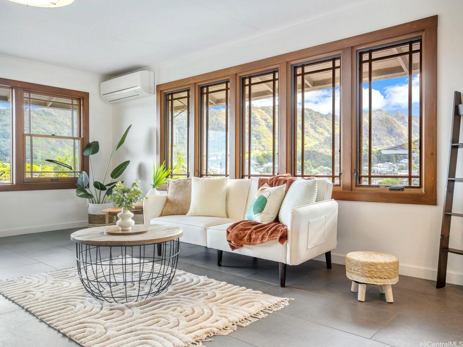 2527  Henry Street Nuuanu Area, Honolulu home - photo 5 of 19