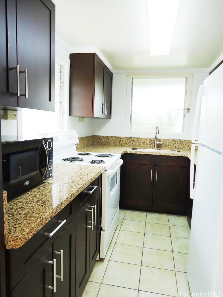 2529 Pali Hwy Honolulu - Rental - photo 2 of 12