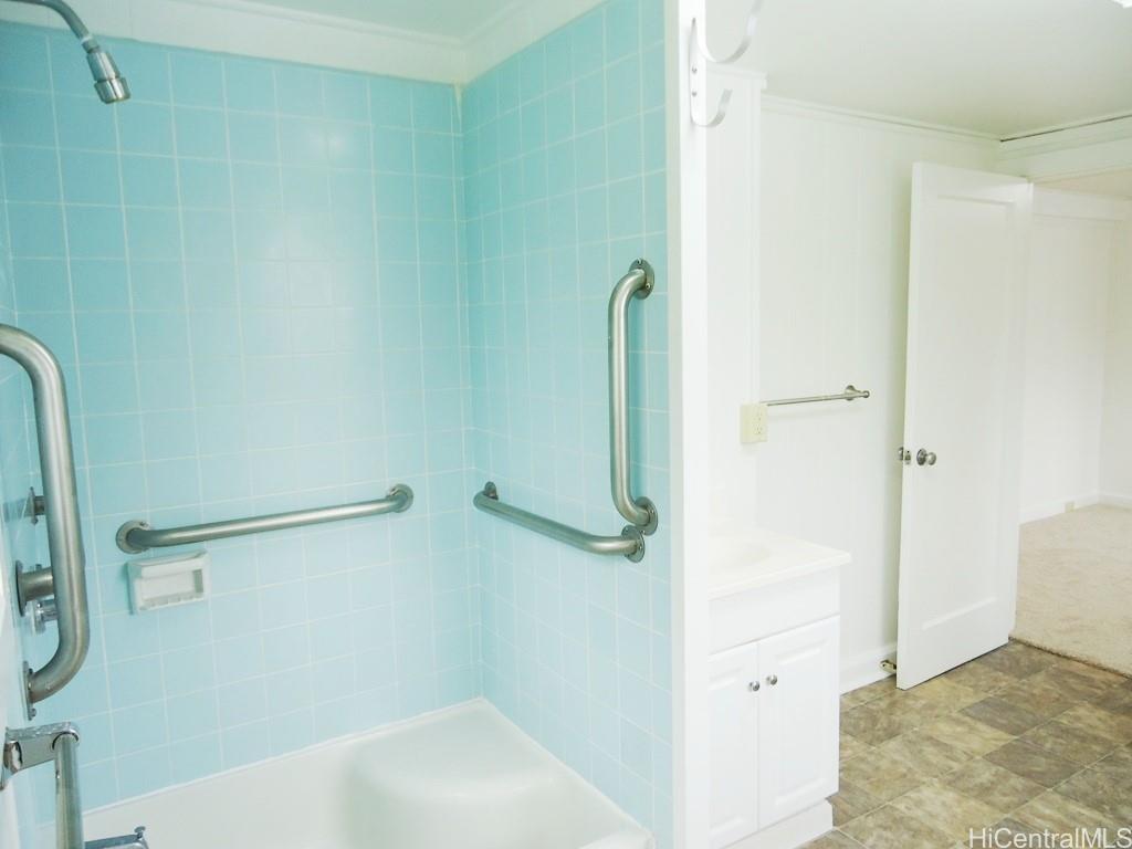 2529 Pali Hwy Honolulu - Rental - photo 10 of 12