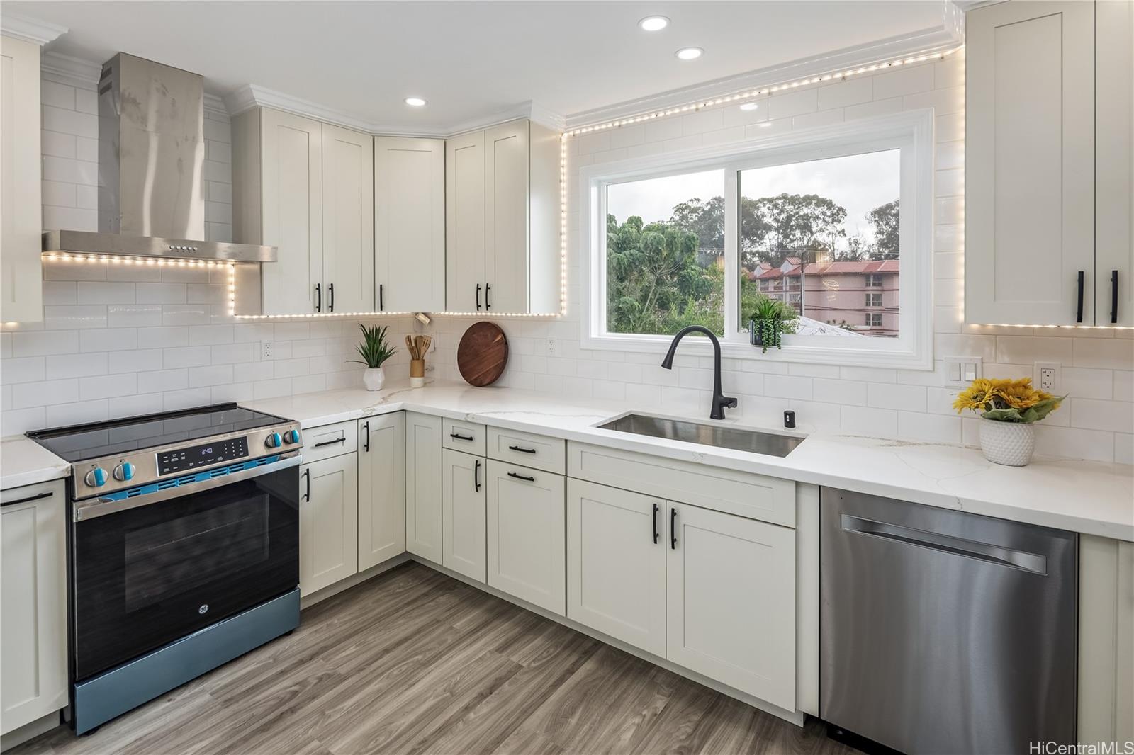 253  Kuahiwi Ave Wahiawa Area, Central home - photo 14 of 25