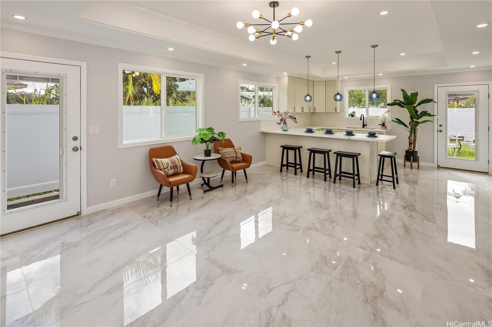 253  Kuahiwi Ave Wahiawa Area, Central home - photo 4 of 25