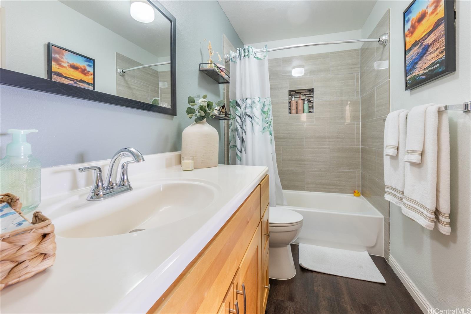 2532  Akepa Street Pacific Palisades, PearlCity home - photo 11 of 24