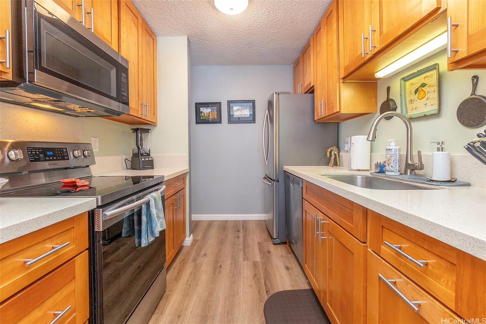 2532  Akepa Street Pacific Palisades, PearlCity home - photo 8 of 24