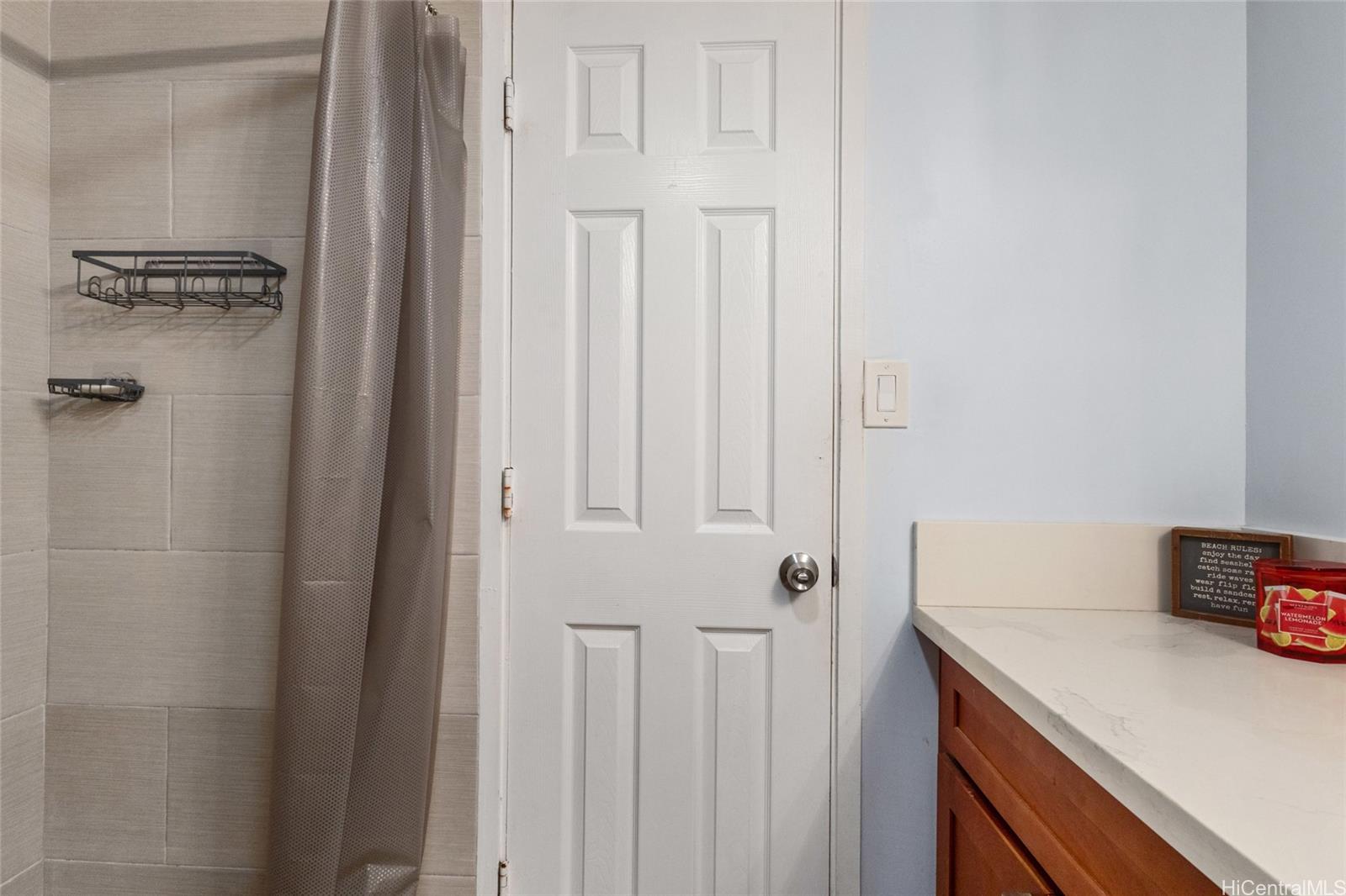 Kealani condo # 201, Honolulu, Hawaii - photo 18 of 24