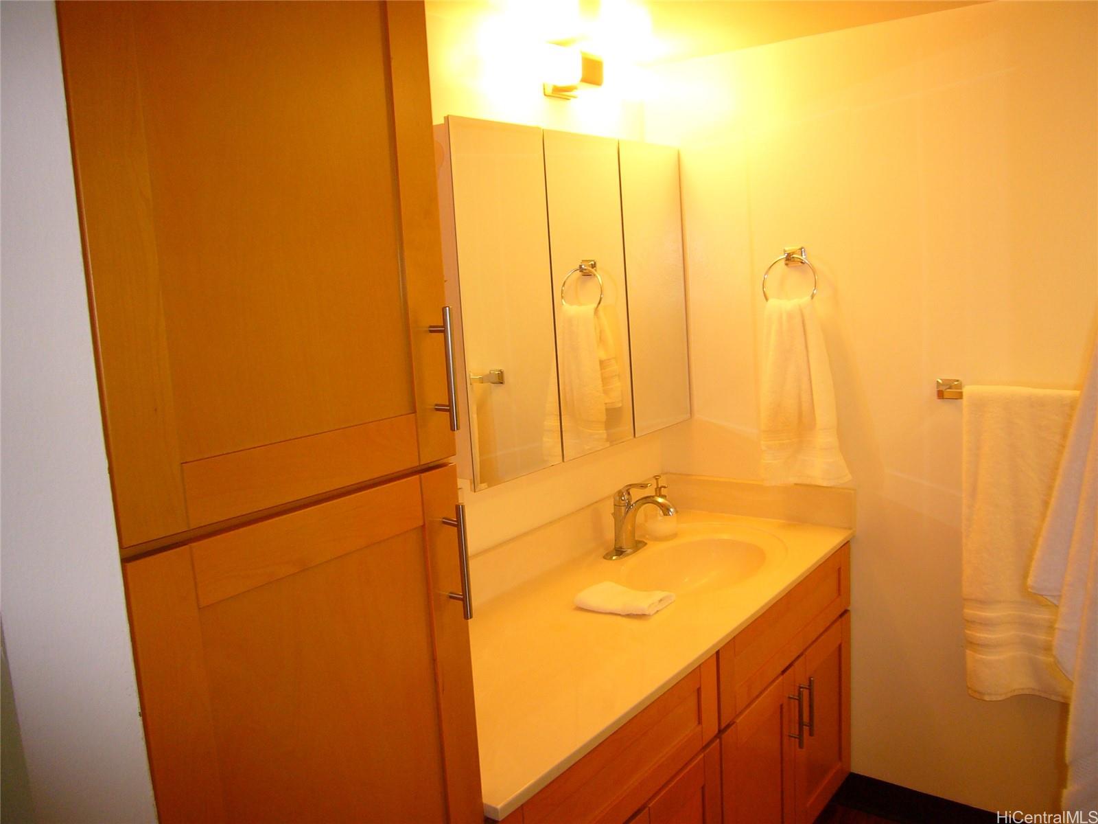 Kealani condo # 601, Honolulu, Hawaii - photo 19 of 25