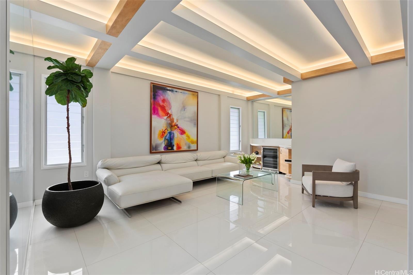 Kealani condo # PH, Honolulu, Hawaii - photo 4 of 25