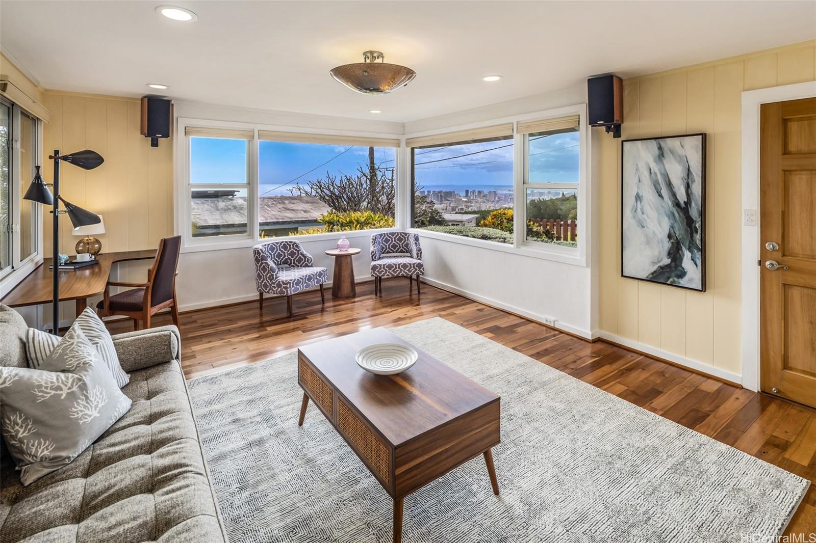 2533  Saul Place St. Louis, Diamond Head home - photo 3 of 18