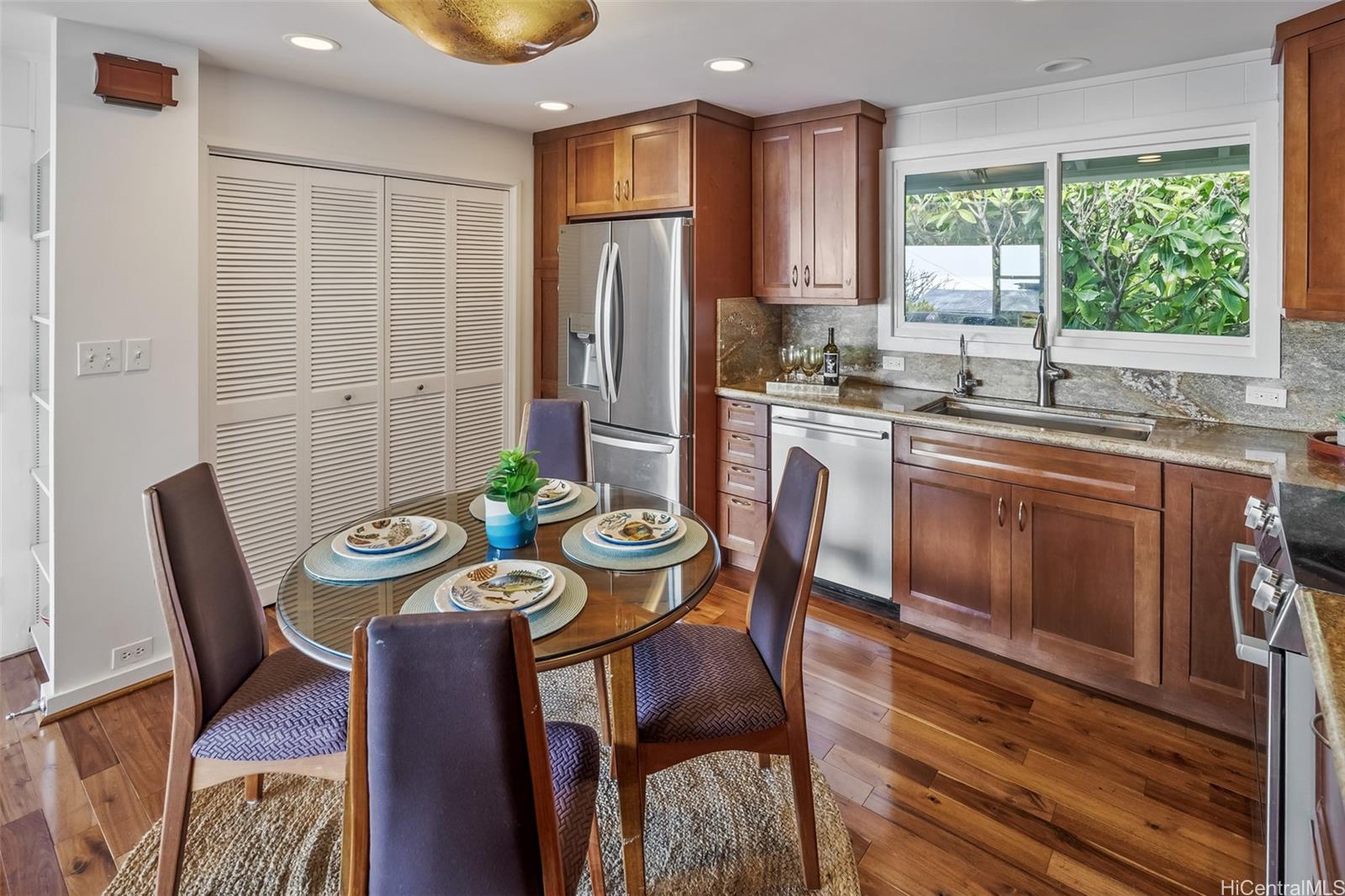 2533  Saul Place St. Louis, Diamond Head home - photo 6 of 18