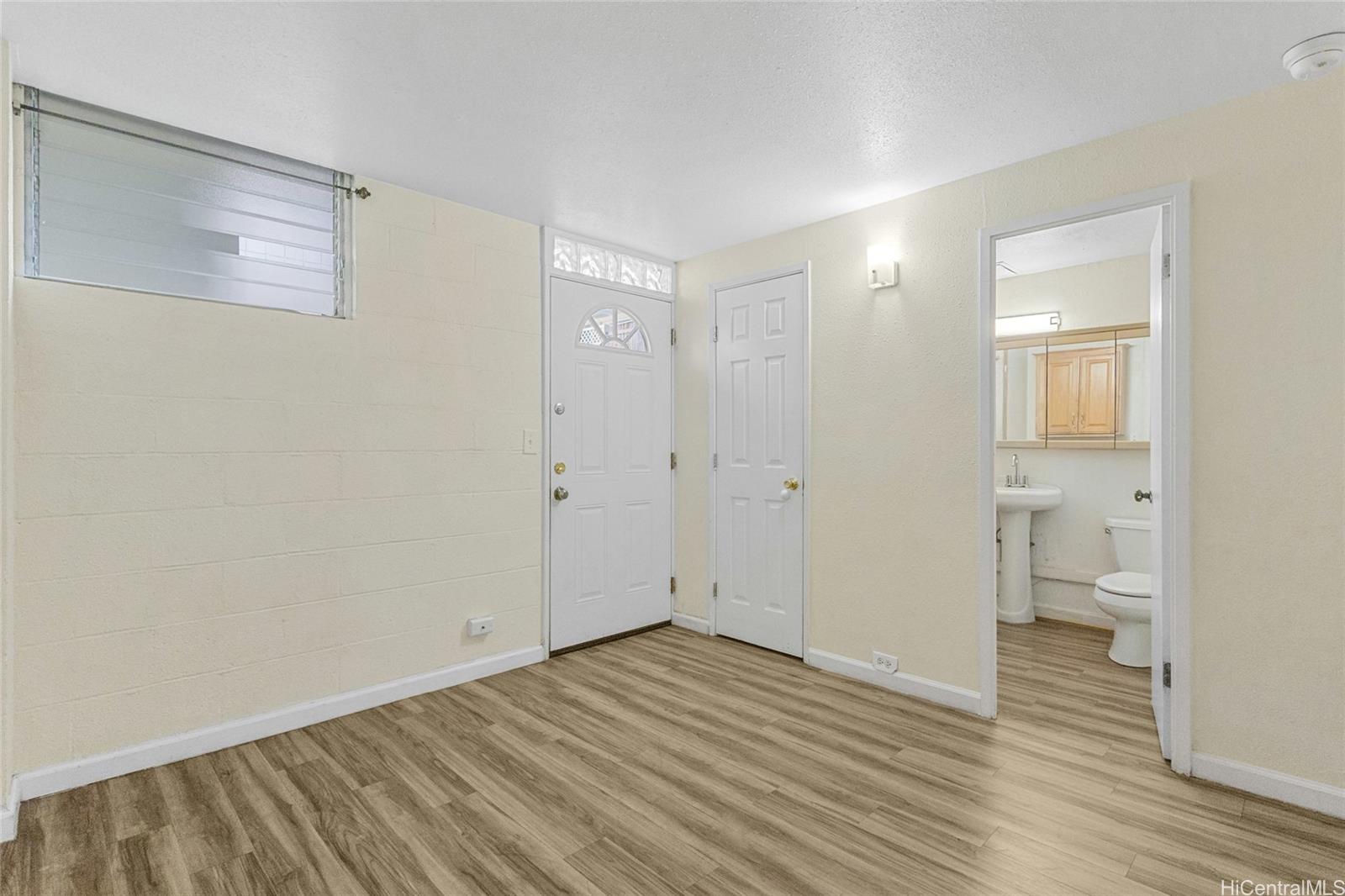 254 Kaiulani Ave Honolulu Oahu commercial real estate photo8 of 25