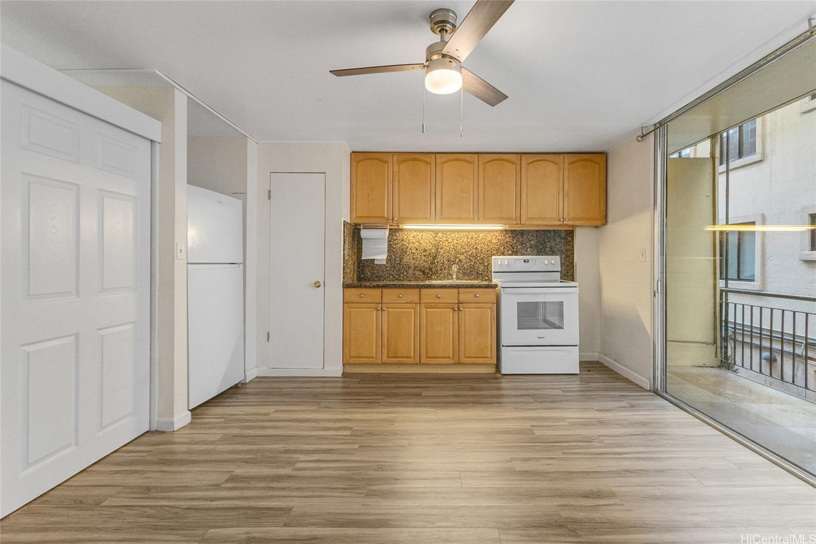 254 Kaiulani Ave Honolulu - Multi-family - photo 10 of 25