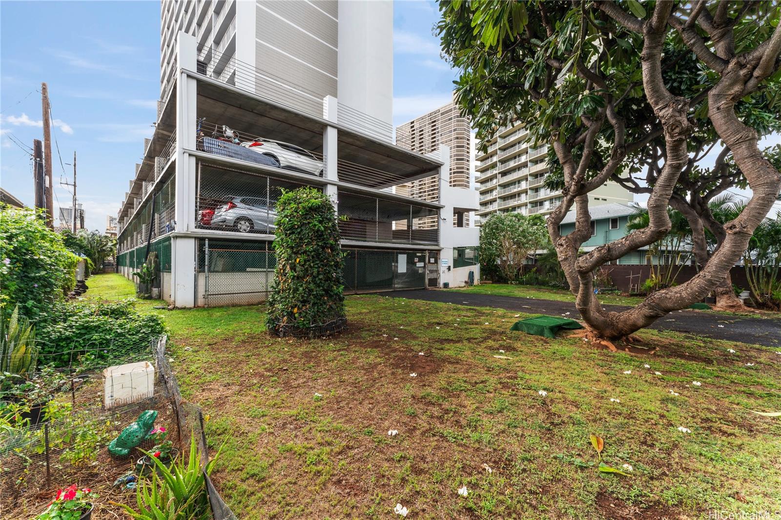 Plaza At Century Court condo # 203, Honolulu, Hawaii - photo 23 of 25